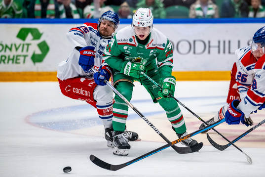 Oskarshamns Johannes Salmonsson  och Rögles Marco Kasper