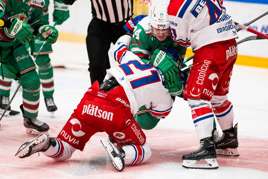 Bråk mellan Oskarshamns Myles Powell och Rögles Marco