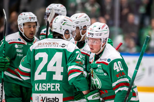 Rögles Oskar Stål-Lyrenäs  jublar
