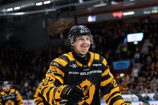Skellefteås Jonathan Johnsson jublar