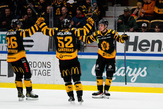 Skellefteås Elias Salomonsson jublar