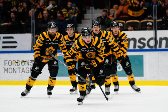 Skellefteås Elias Salomonsson jublar