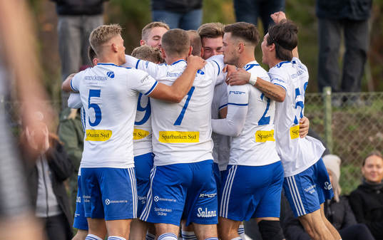 Simrishamns spelare jublar