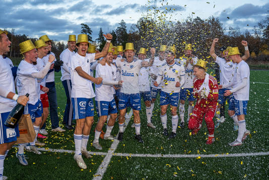 Simrishamns spelare jublar