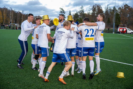 Simrishamns spelare jublar