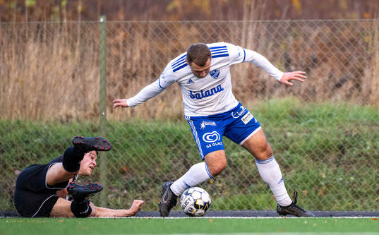 Högsbys Sebastian Karlsson och Simrishamns Ahmed Zukanovic