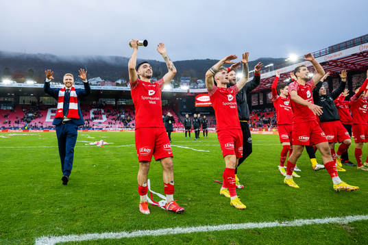 Niklas Castro of Brann celebrates