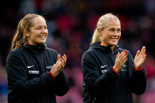 Goalkeeper Aurora Mikalsen and Guro Bergsvand of Brann at