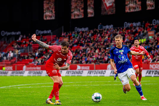 Frederik Lindbøg Børsting of Brann and Fredrik Kristensen