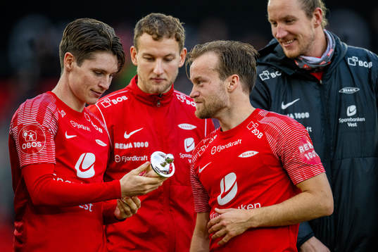 Kasper Skaanes and Bård Finne of Brann with the trophy