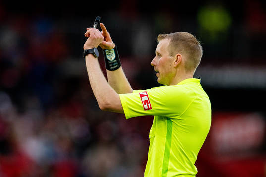 Eivind Bodding, referee