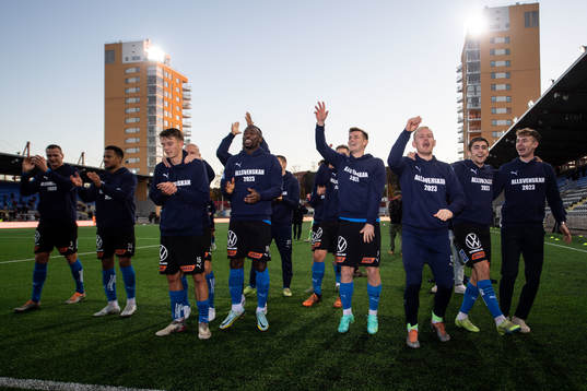 Halmstads spelare jublar