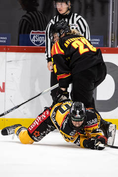 Brynäs Jenny Antonsson och Luleås Noora Tulus