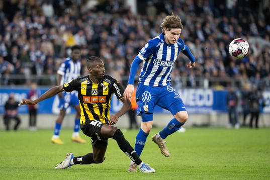 Häckens Blair Sebastian Turgott och IFK Göteborgs Gustaf