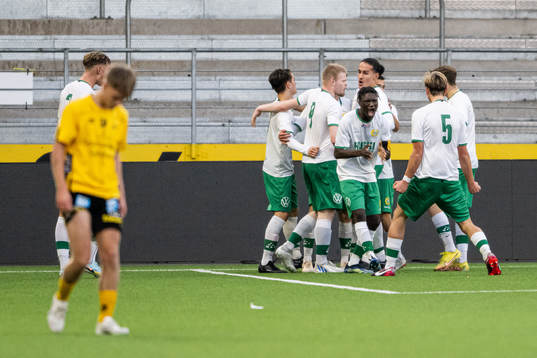 Hammerbys spelare jublar