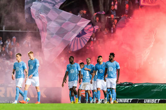 Bläddra bland fler bilder av Fotboll, Allsvenskan, Varberg - Malmö FF