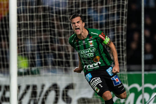 Varbergs Jon Birkfeldt jublar