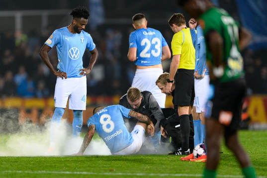 Malmö FFs Sergio Pena har ont
