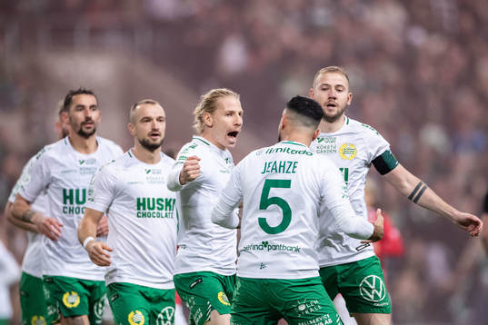 Hammarbys Gustav Ludwigson jublar
