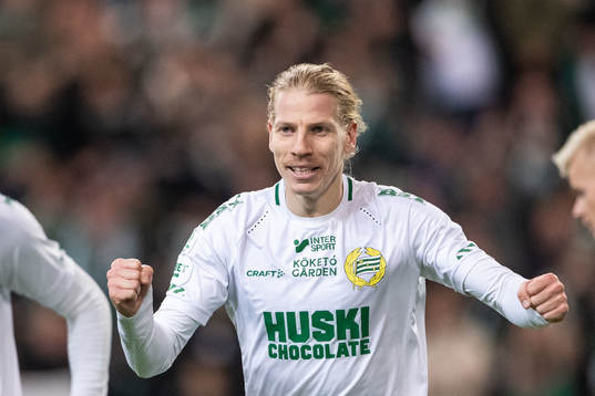 Hammarbys Gustav Ludwigson jublar