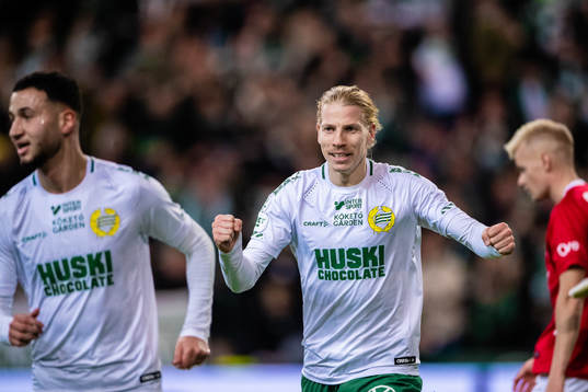 Hammarbys Gustav Ludwigson jublar