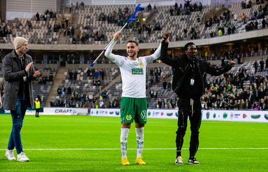 Hammarbys Abdelrahman Saidi och Bubacarr Trawally jublar