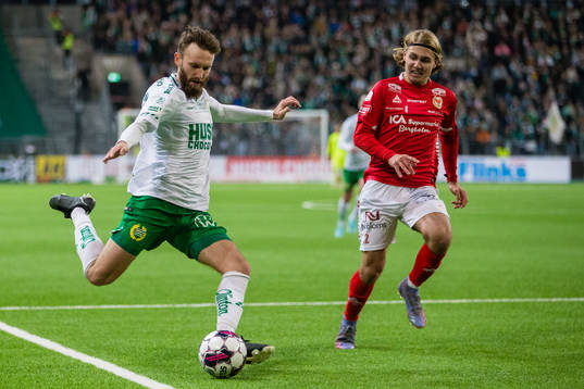 Hammarbys Simon Sandberg och Kalmars Sebastian Nanasi