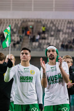 Hammarbys Jusef Erabi och Loret Sadiku jublar