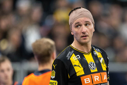 Häckens Even Hovland med bandage