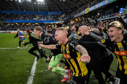 Häckens Mikkel Rygaard Jensen jublar på slutsignal över