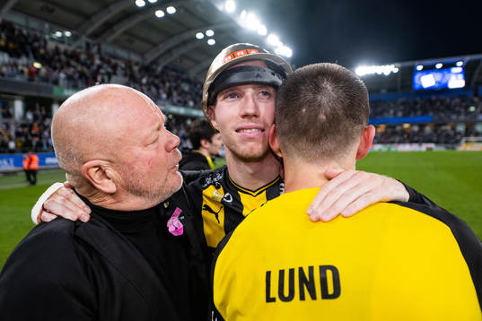 Häckens tränare Per-Mathias Høgmo, Samuel Gustafson och
