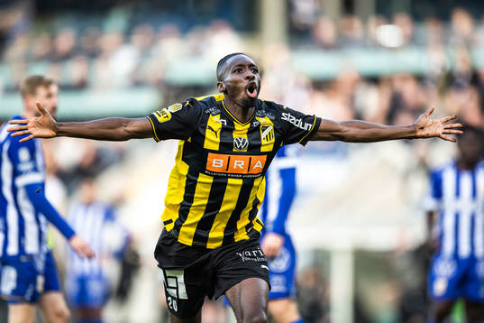 Häckens Blair Sebastian Turgott jublar