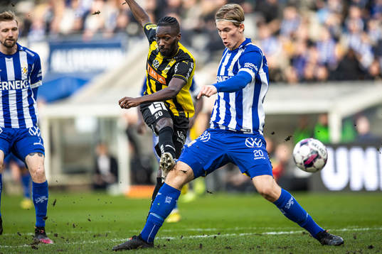 Häckens Blair Sebastian Turgott gör 1-0