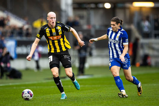 Häckens Valgeir Fridriksson och IFK Göteborgs Eman
