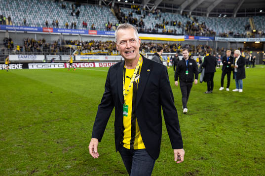 Häckens tidigare sportchef Sonny Karlsson jublar över