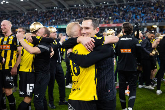 Häckens Mikkel Rygaard Jensen och sportchef Martin