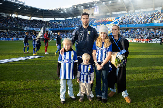 IFK Göteborgs Mattias Bjärsmyr med sin familj