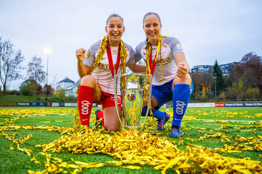 Rikke Bogetveit Nygard and goalkeeper Aurora Mikalsen of