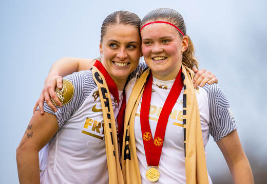 Svava Ros Gudmundsdottir and Signe Gaupset of Brann