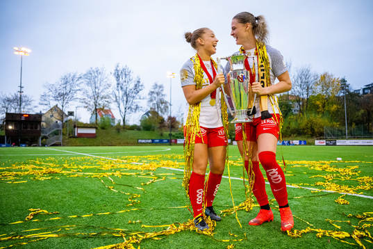 Rikke Bogetveit Nygard and Svava Ros Gudmundsdottir of