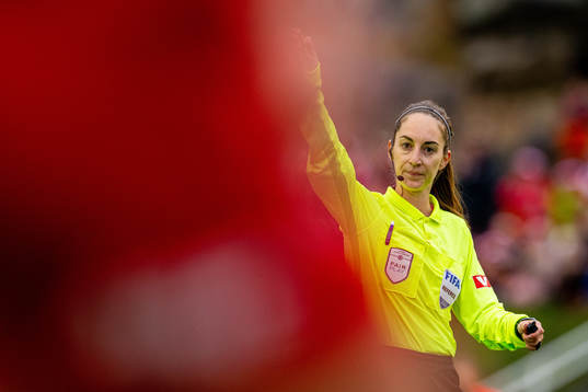 Henrikke Holm Nervik, referee