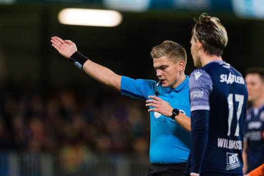 Marius Lien, referee