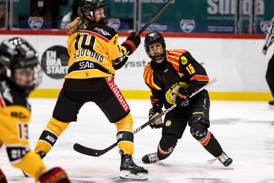 Brynäs Lara Stalder och Luleås Wilma Sjölund