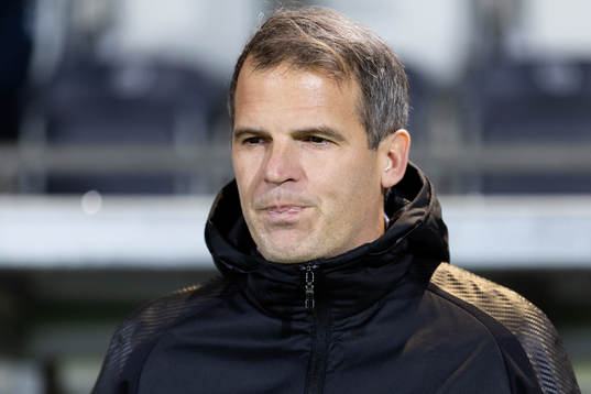 Häckens tränare Robert Vilahamn innan  fotbollsmatchen i