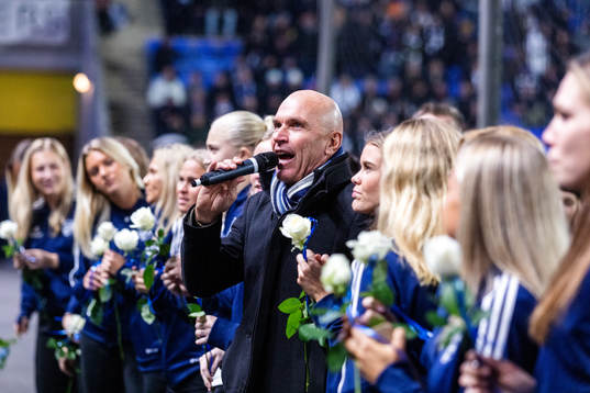 Tor-Arne Fredheim firar att IFK Norrköpings damlag spelar