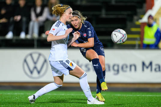 FC Rosengårds Loreta Kullashi och Djurgårdens Kamilla