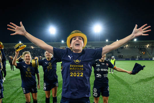 FC Rosengårds Olivia Schough jublar