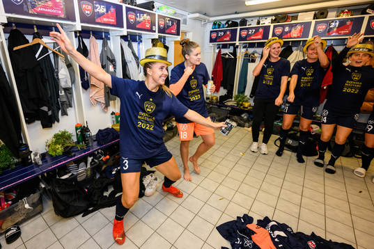 FC Rosengårds Gudrun Arnardottir jublar