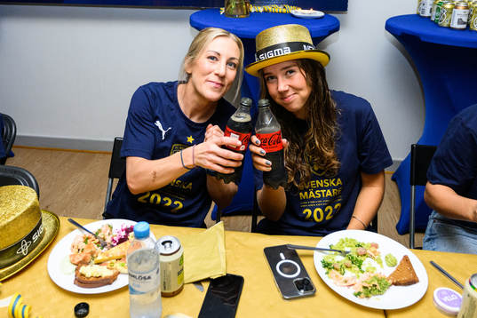 FC Rosengårds Mia Persson och Athinna Persson Lundgren på