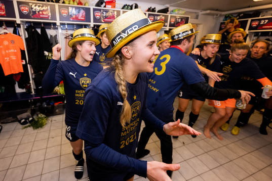 FC Rosengårds Ria Noora Minerva Öling jublar i